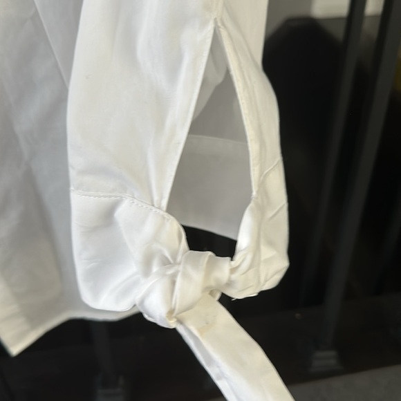 Beautiful crisp white Calvin cotton blouse - never worn and I bought too small. - Picture 2 of 7